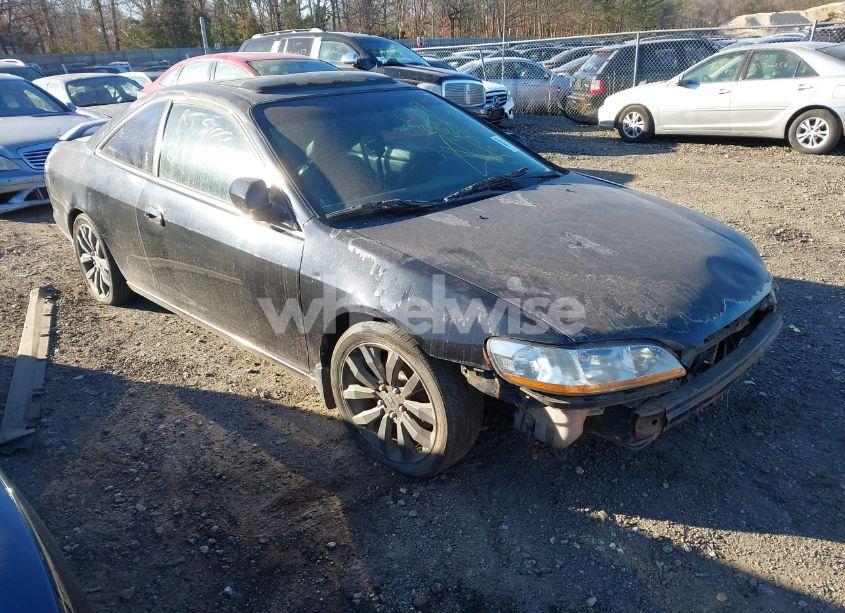 2000 Honda Accord CPE (VIN 1HGCG2255YA016957) main photo