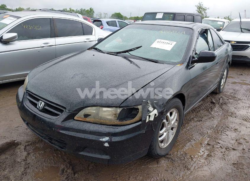Photo 2 of 2001 Honda Accord 3.0 EX (VIN 1HGCG22561A012891)