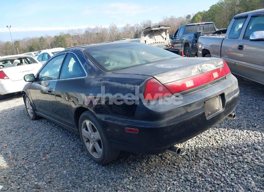 Photo 3 of 2002 Honda Accord 3.0 EX (VIN 1HGCG22562A034083)