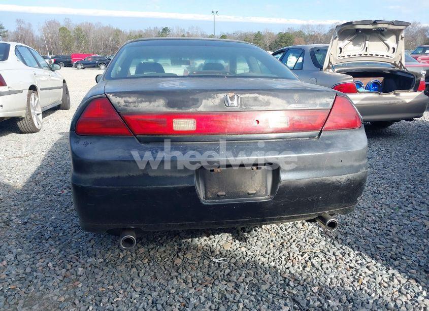 Photo 6 of 2002 Honda Accord 3.0 EX (VIN 1HGCG22562A034083)
