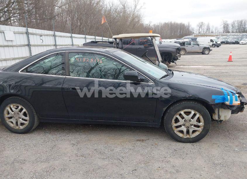 Photo 13 of 2001 Honda Accord 3.0 EX (VIN 1HGCG22571A000152)