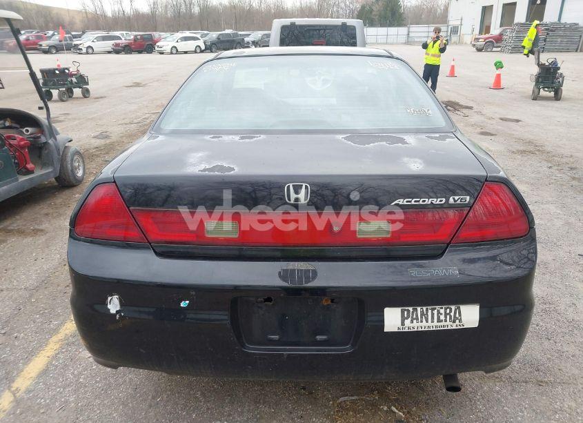Photo 16 of 2001 Honda Accord 3.0 EX (VIN 1HGCG22571A000152)