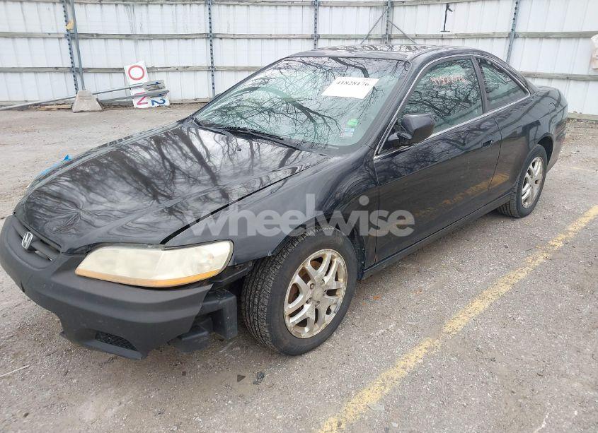 Photo 2 of 2001 Honda Accord 3.0 EX (VIN 1HGCG22571A000152)