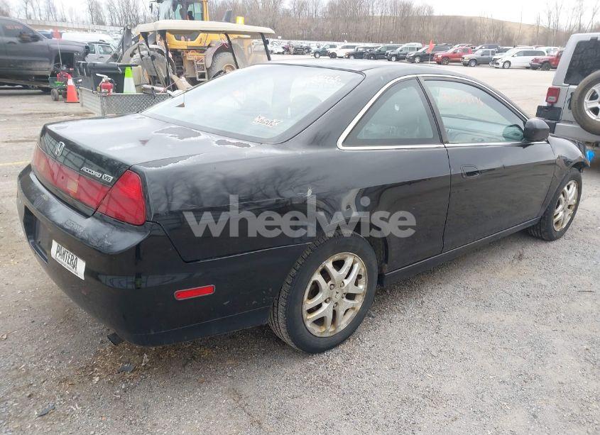 Photo 4 of 2001 Honda Accord 3.0 EX (VIN 1HGCG22571A000152)
