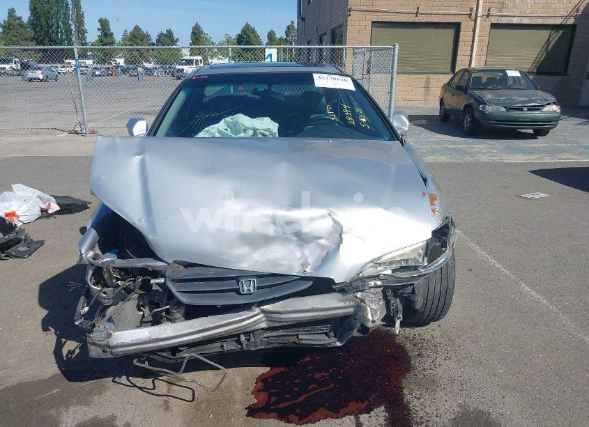 Photo 13 of 2000 Honda Accord 3.0 EX (VIN 1HGCG2257YA010383)