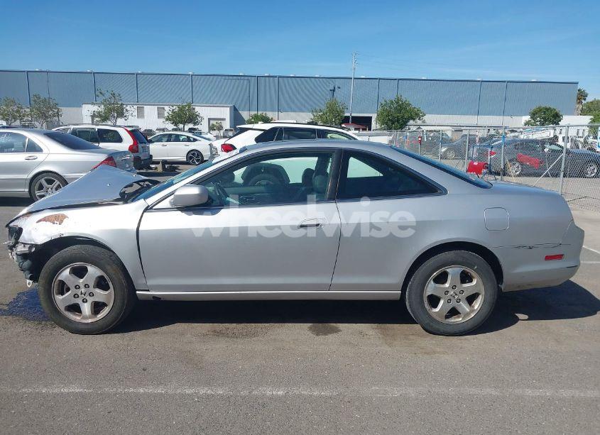 Photo 15 of 2000 Honda Accord 3.0 EX (VIN 1HGCG2257YA010383)