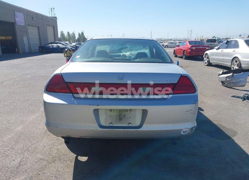 Photo 17 of 2000 Honda Accord 3.0 EX (VIN 1HGCG2257YA010383)