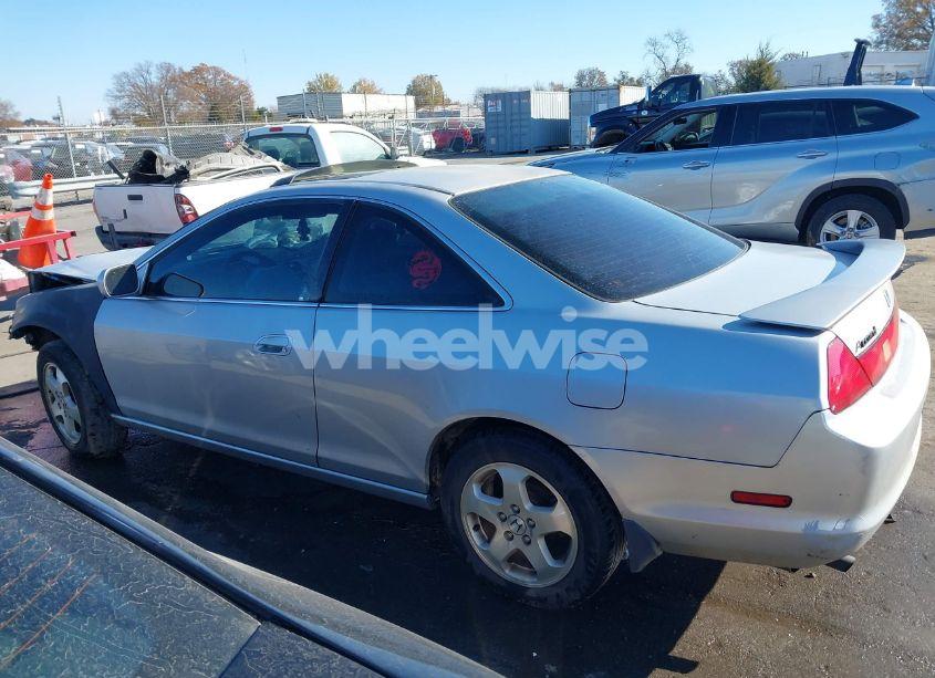 Photo 14 of 2000 Honda Accord 3.0 EX (VIN 1HGCG2257YA036076)