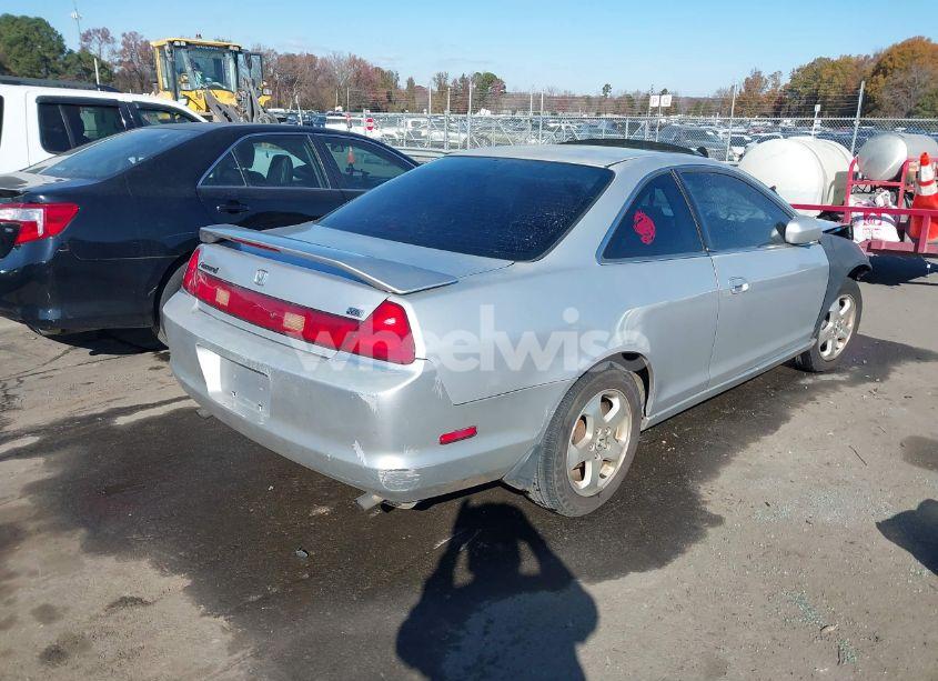 Photo 4 of 2000 Honda Accord 3.0 EX (VIN 1HGCG2257YA036076)