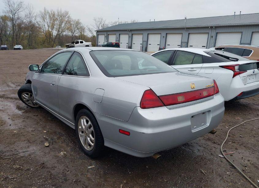 Photo 3 of 2001 Honda Accord 3.0 EX (VIN 1HGCG22581A013380)