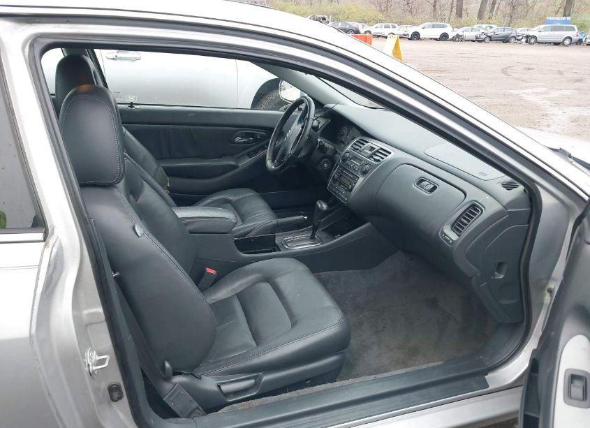 Photo 5 of 2001 Honda Accord 3.0 EX (VIN 1HGCG22581A013380)