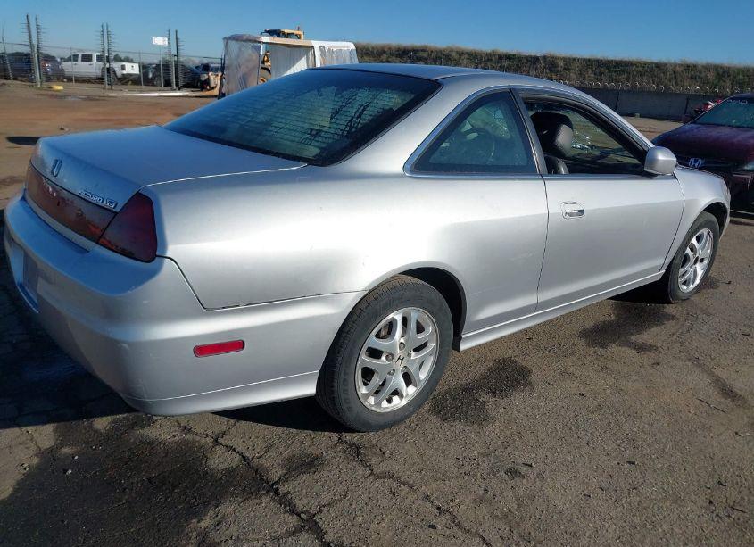 Photo 4 of 2002 Honda Accord 3.0 EX (VIN 1HGCG22582A002770)