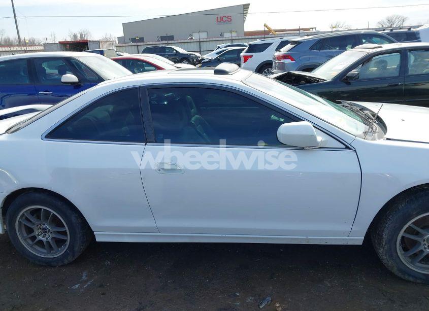 Photo 13 of 2002 Honda Accord 3.0 EX (VIN 1HGCG22582A037759)