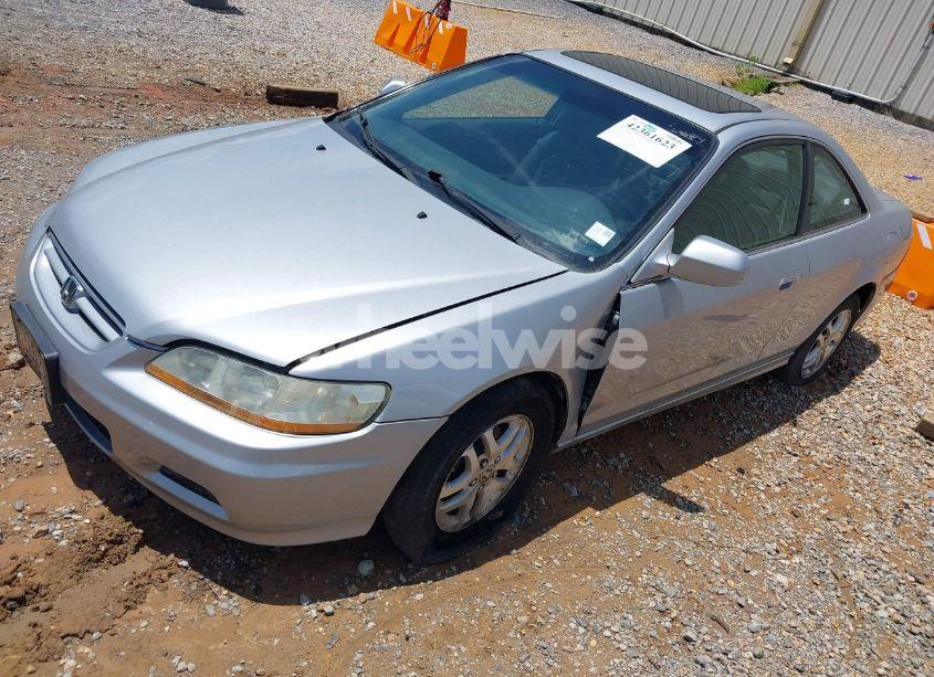 Photo 2 of 2001 Honda Accord 3.0 EX (VIN 1HGCG22591A021990)