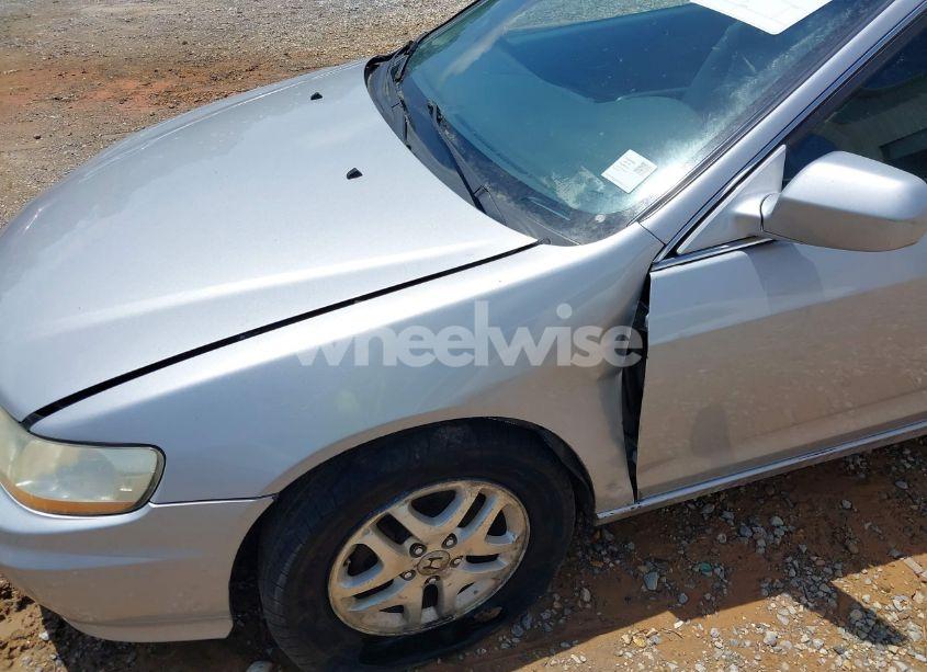 Photo 6 of 2001 Honda Accord 3.0 EX (VIN 1HGCG22591A021990)