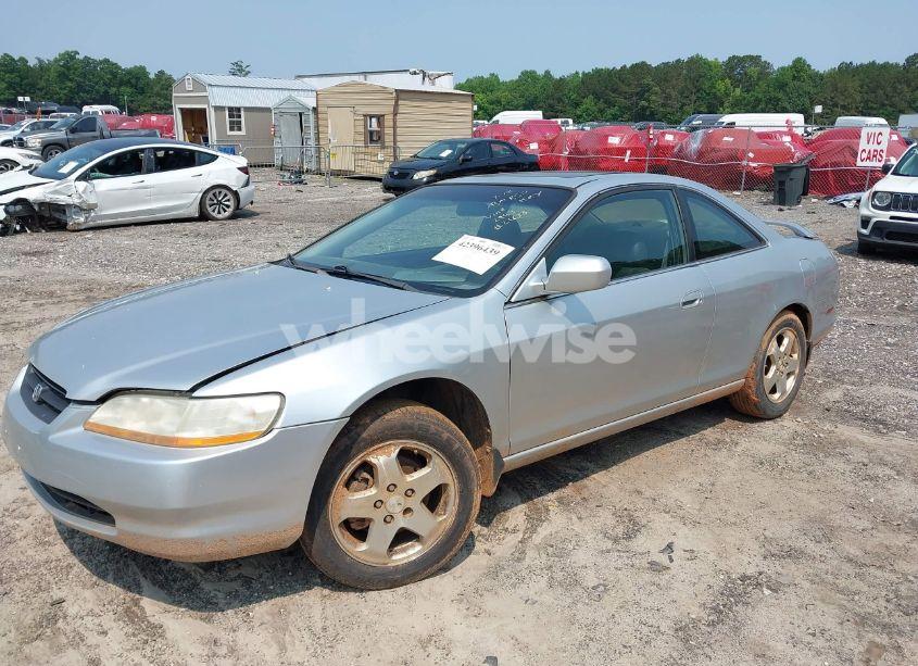Photo 2 of 2000 Honda Accord 3.0 EX (VIN 1HGCG2259YA032983)