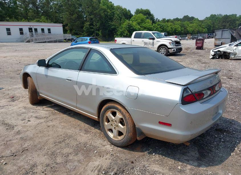 Photo 3 of 2000 Honda Accord 3.0 EX (VIN 1HGCG2259YA032983)