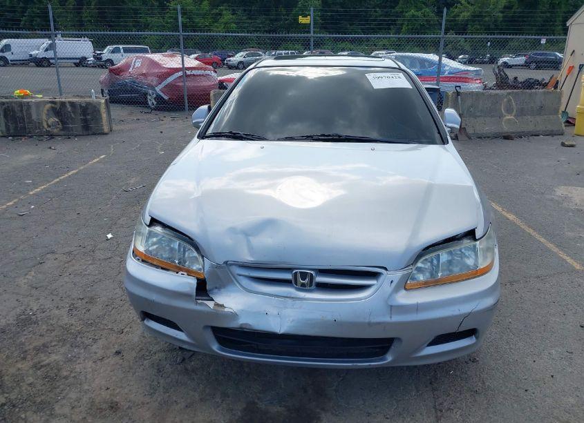 Photo 6 of 2002 Honda Accord 3.0 EX (VIN 1HGCG225X2A024141)