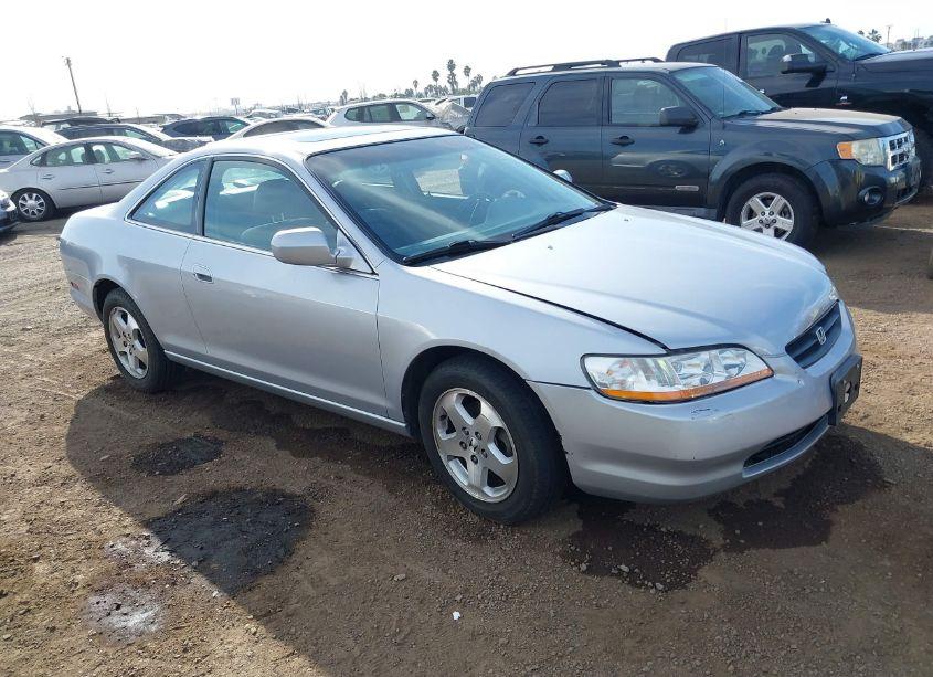 2000 Honda Accord 3.0 EX (VIN 1HGCG225XYA038372) main photo