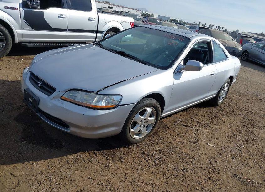 Photo 2 of 2000 Honda Accord 3.0 EX (VIN 1HGCG225XYA038372)