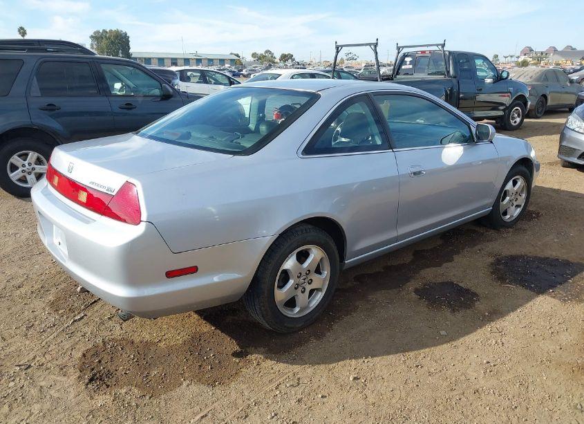 Photo 4 of 2000 Honda Accord 3.0 EX (VIN 1HGCG225XYA038372)