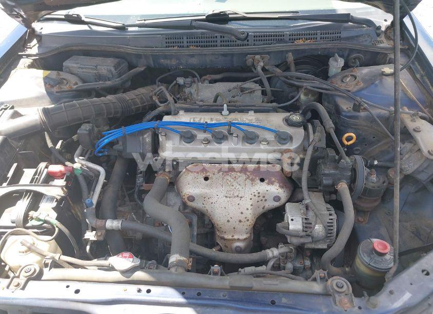 Photo 10 of 2001 Honda Accord 2.3 LX (VIN 1HGCG31401A027756)