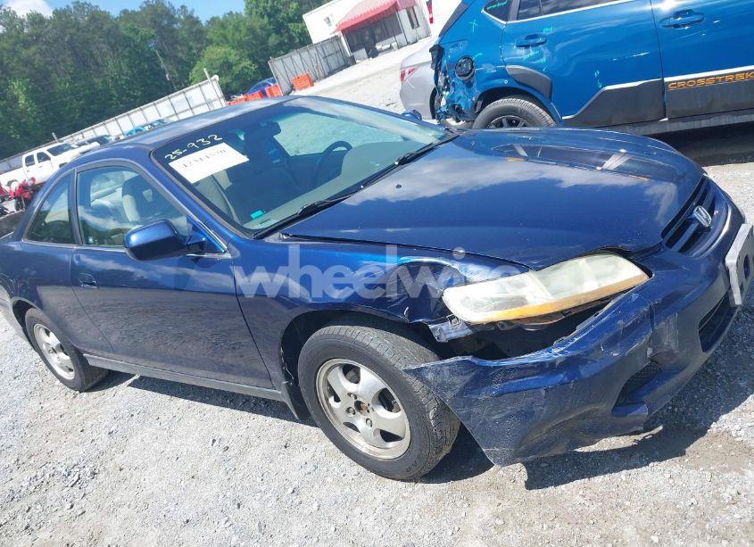 Photo 13 of 2001 Honda Accord 2.3 LX (VIN 1HGCG31401A027756)