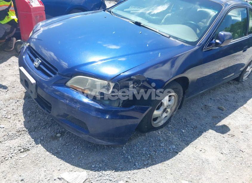 Photo 6 of 2001 Honda Accord 2.3 LX (VIN 1HGCG31401A027756)