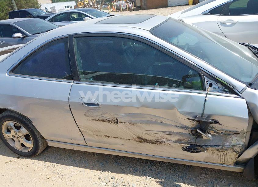 Photo 12 of 2001 Honda Accord 2.3 EX (VIN 1HGCG31581A025438)