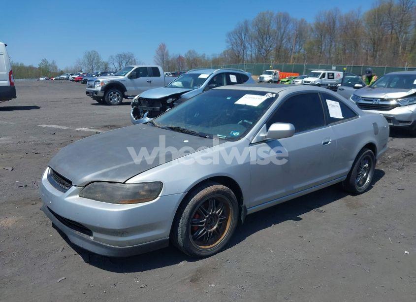 Photo 2 of 1999 Honda Accord EX (VIN 1HGCG3158XA025402)