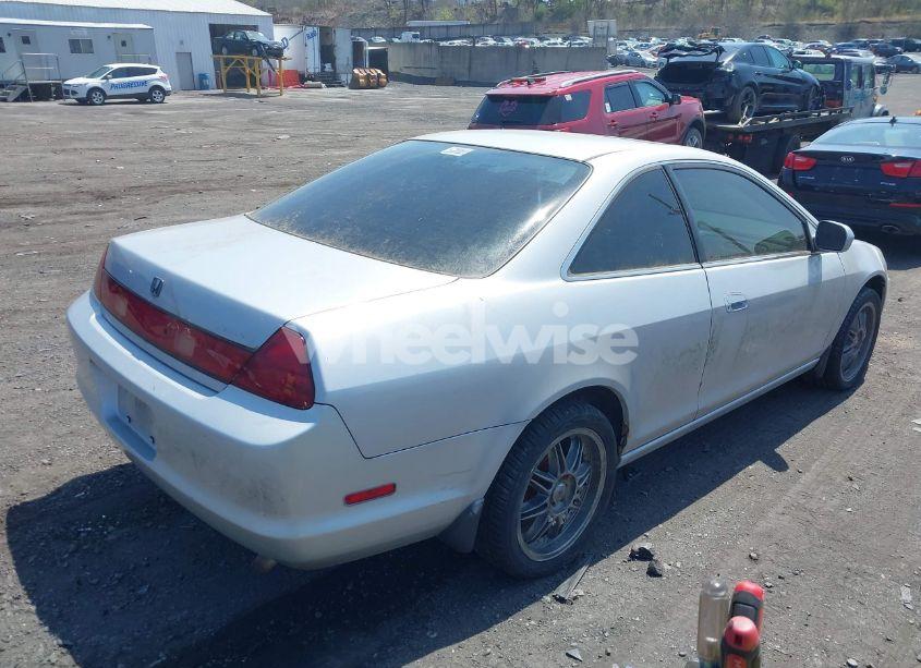 Photo 4 of 1999 Honda Accord EX (VIN 1HGCG3158XA025402)