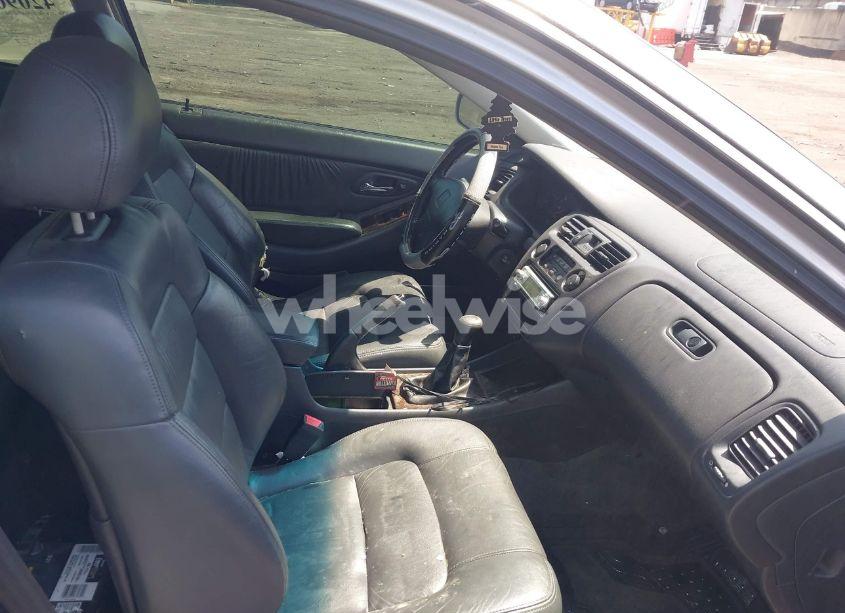 Photo 5 of 1999 Honda Accord EX (VIN 1HGCG3158XA025402)