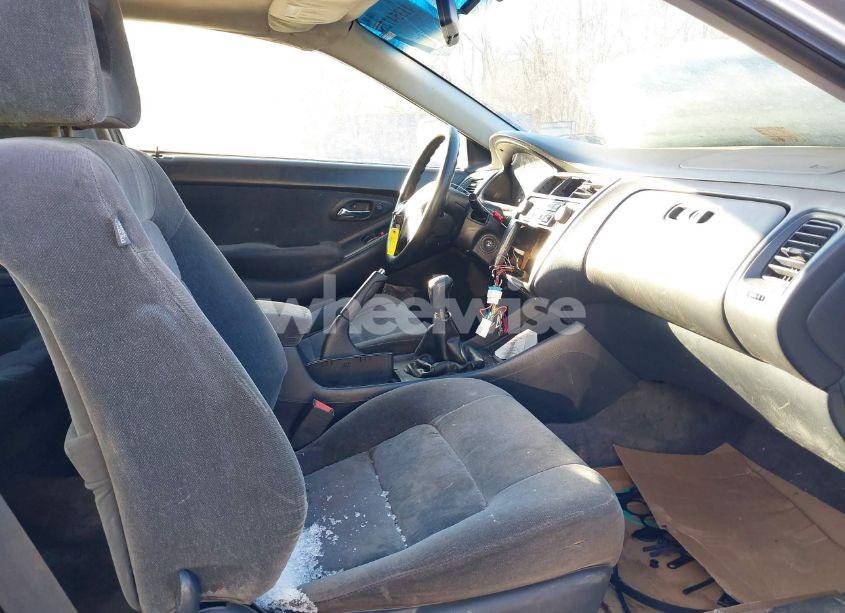 Photo 5 of 2002 Honda Accord 2.3 EX (VIN 1HGCG315X2A031663)