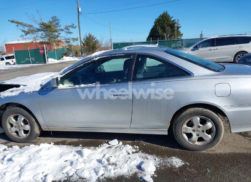 Photo 14 of 2001 Honda Accord 2.3 EX (VIN 1HGCG31701A027170)