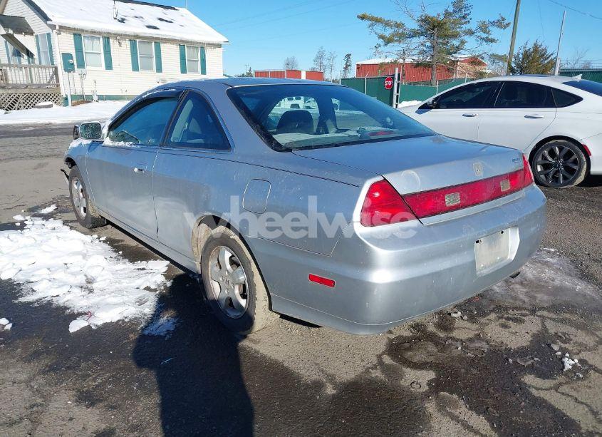 Photo 3 of 2001 Honda Accord 2.3 EX (VIN 1HGCG31701A027170)