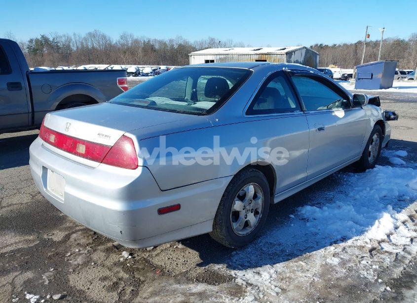 Photo 4 of 2001 Honda Accord 2.3 EX (VIN 1HGCG31701A027170)