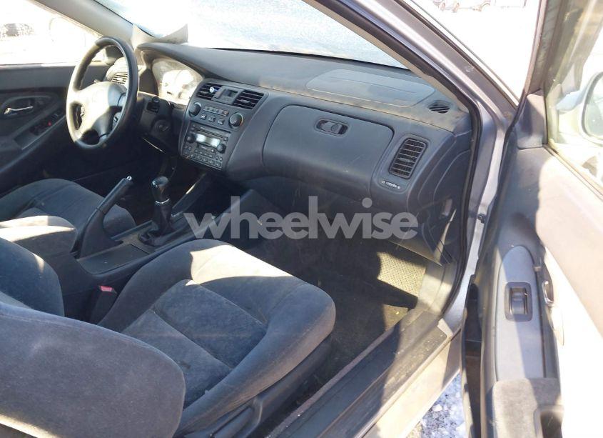 Photo 5 of 2001 Honda Accord 2.3 EX (VIN 1HGCG31701A027170)