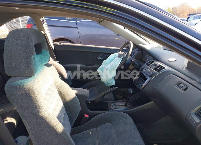 Photo 5 of 2002 Honda Accord 2.3 SE (VIN 1HGCG32032A029160)