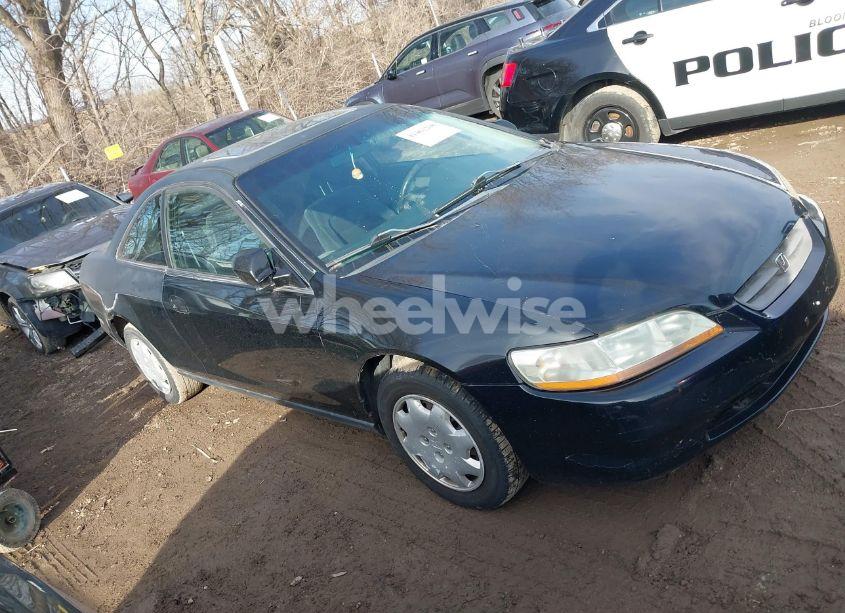 1999 Honda Accord LX (VIN 1HGCG3242XA006446) main photo