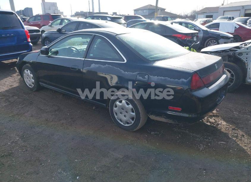 Photo 3 of 1999 Honda Accord LX (VIN 1HGCG3242XA006446)