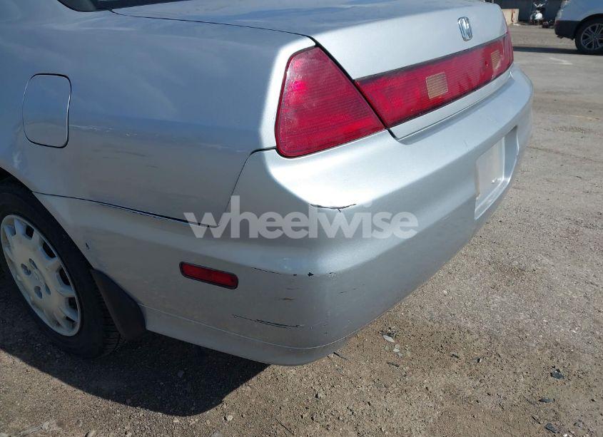 Photo 15 of 2001 Honda Accord 2.3 LX (VIN 1HGCG32471A019250)