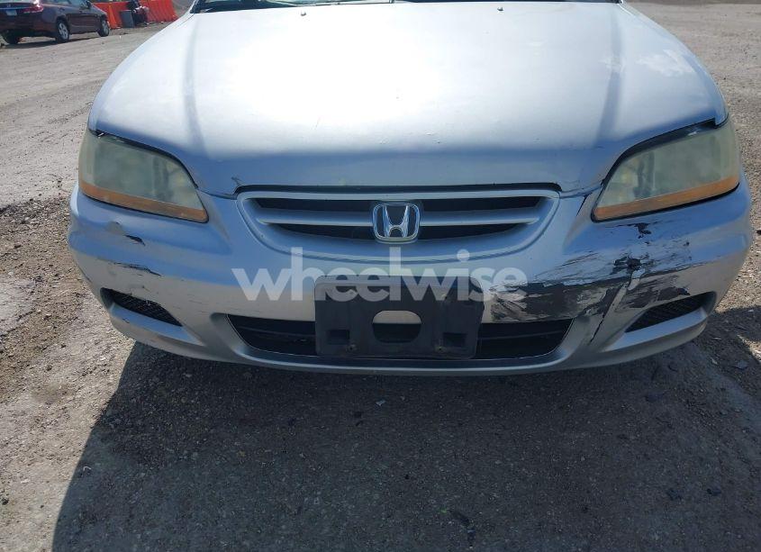 Photo 6 of 2001 Honda Accord 2.3 LX (VIN 1HGCG32471A019250)