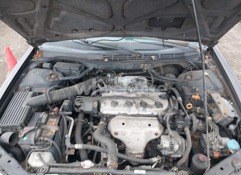 Photo 10 of 2001 Honda Accord 2.3 EX (VIN 1HGCG32501A012049)