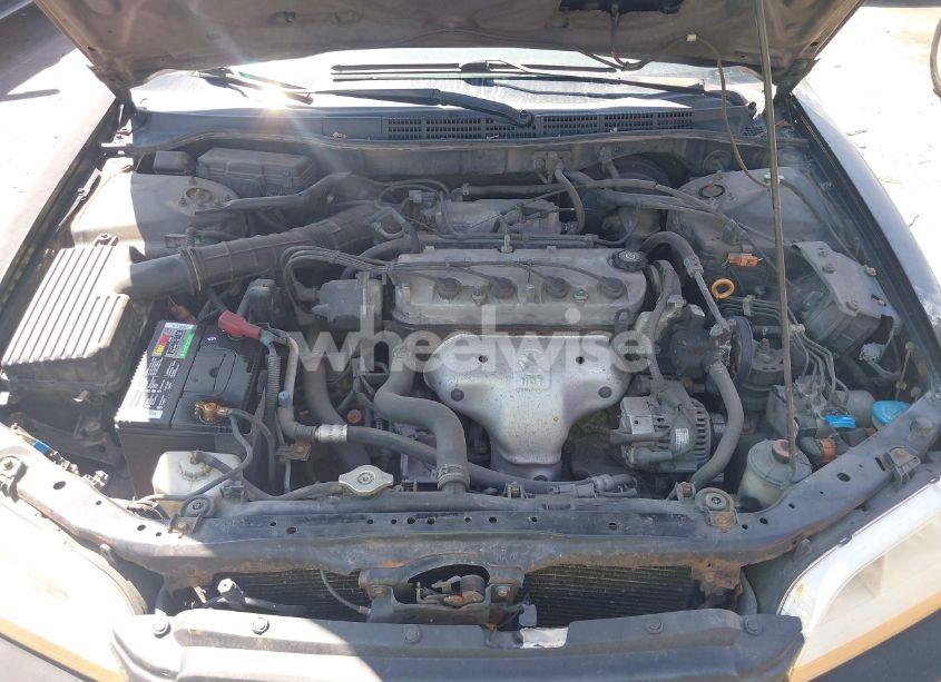 Photo 10 of 2001 Honda Accord 2.3 EX (VIN 1HGCG32501A028655)