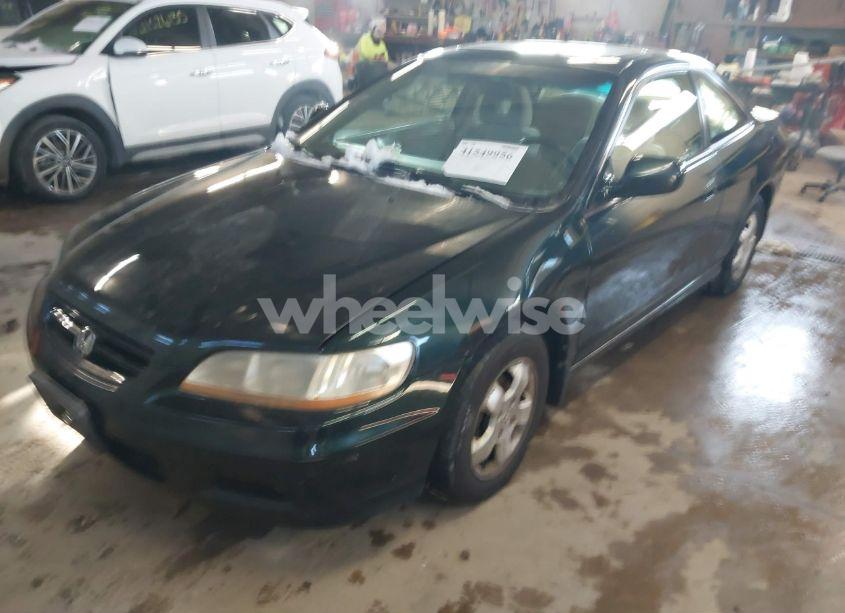 Photo 2 of 2001 Honda Accord 2.3 EX (VIN 1HGCG32521A032366)
