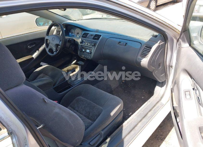 Photo 5 of 2001 Honda Accord 2.3 EX (VIN 1HGCG32581A012963)