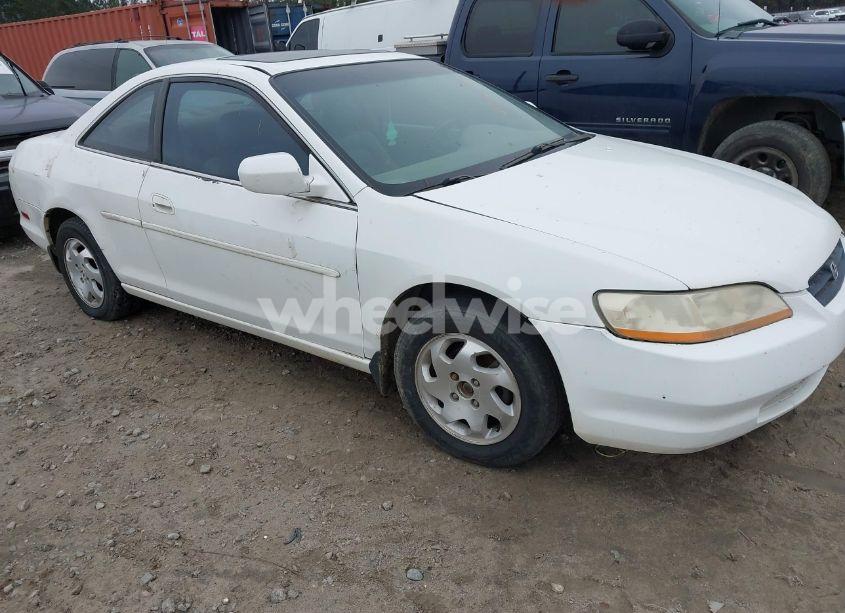2000 Honda Accord 2.3 EX (VIN 1HGCG3259YA020788) main photo