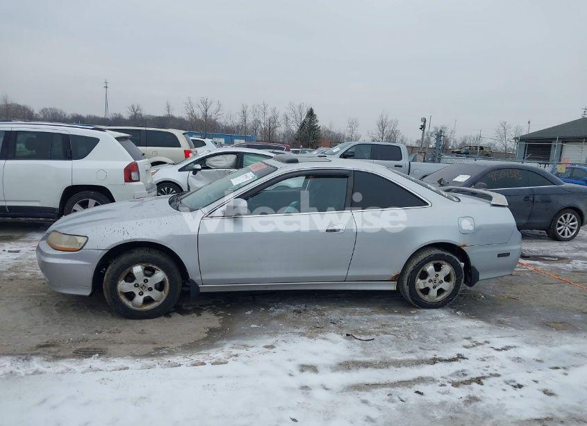 Photo 14 of 2001 Honda Accord 2.3 EX (VIN 1HGCG325X1A012317)