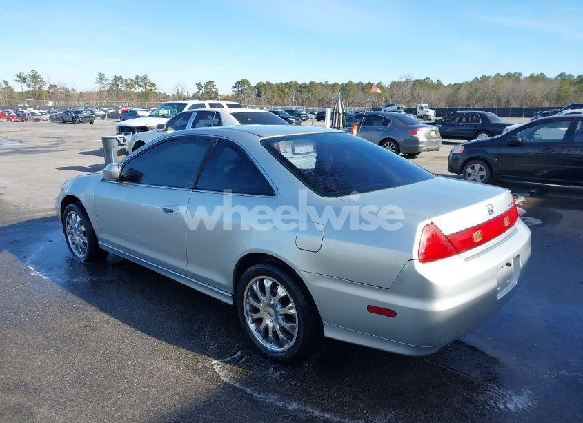 Photo 3 of 2002 Honda Accord 2.3 EX (VIN 1HGCG325X2A025487)