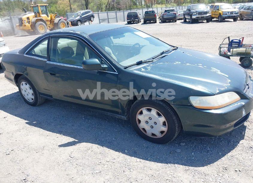 2000 Honda Accord 2.3 LX (VIN 1HGCG3268YA023870) main photo